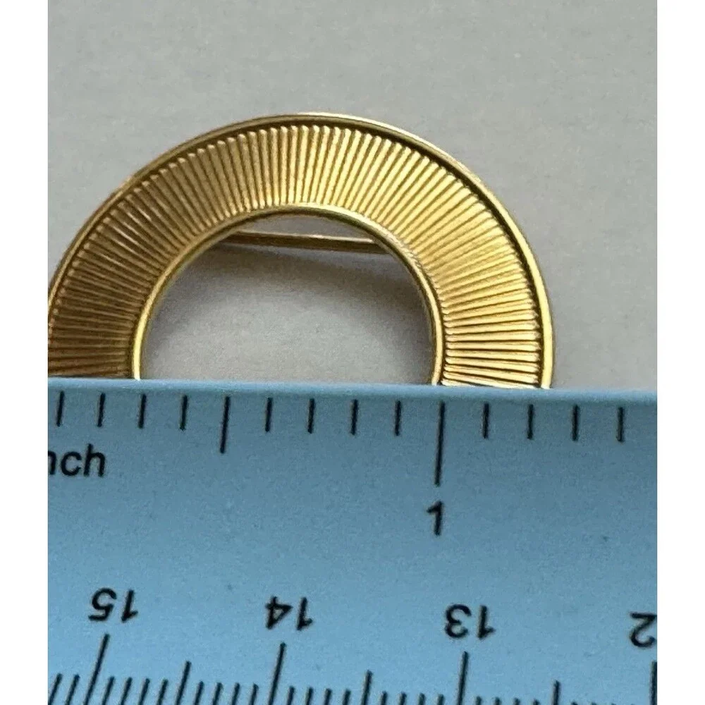 Vintage Gold Tone Textured Circle Brooch 1.25 Inch Scarf Pin